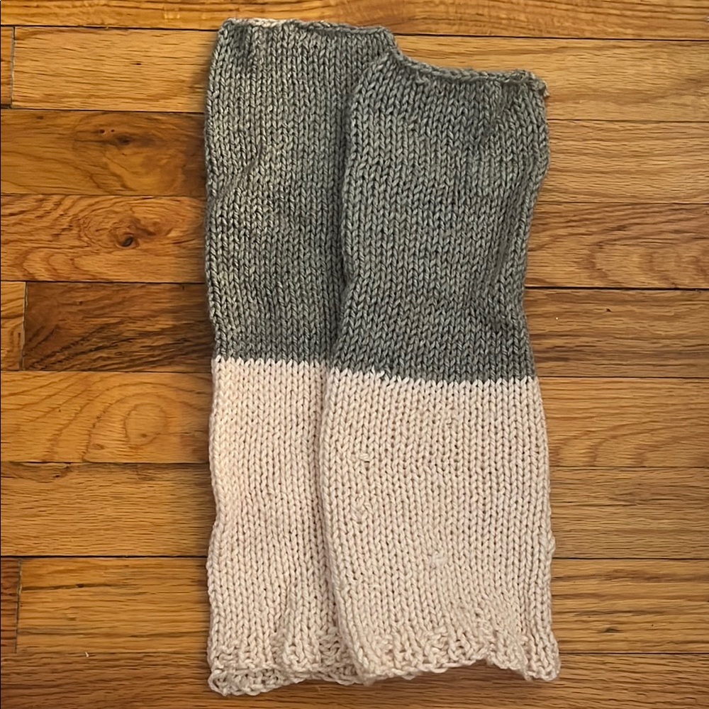 Leg Warmers Two-Tone Gray and Cream